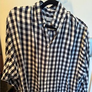 Loose fitting blouse